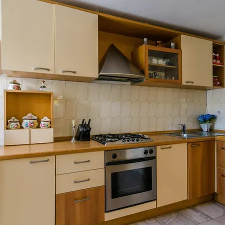 別荘 Family Friendly House With A Swimming Pool Zedno, Ciovo - 23762