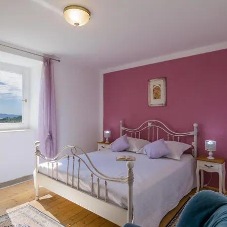 Family Friendly House With A Swimming Pool Zedno, Ciovo - 23762 بيت للعطل