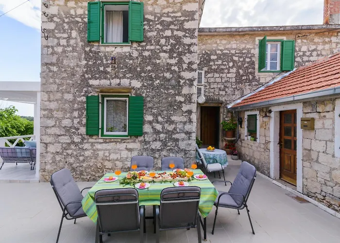 Family Friendly House With A Swimming Pool Zedno, Ciovo - 23762 Dom wakacyjny Trogir