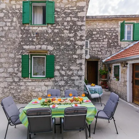 Family Friendly House With A Swimming Pool Zedno, Ciovo - 23762 Hébergement de vacances Trogir